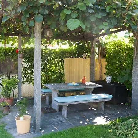 Losone-ascona: 20 Min A Piedi, Parcheggio Gratuito * Losone